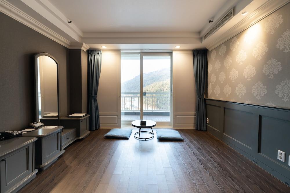 Kensington Hotel Pyeongchang Exterior foto